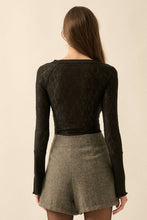 Load image into Gallery viewer, Fiona Floral Lace Raglan-Sleeve Henley Top