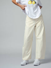 Load image into Gallery viewer, Echo Bootcut Soft Barrel Jeans