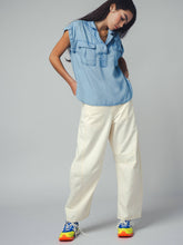 Load image into Gallery viewer, Echo Bootcut Soft Barrel Jeans