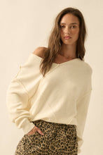 Load image into Gallery viewer, Stella Solid Knit V-Neck Exposed-Seam Sweater