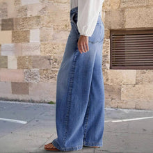 Load image into Gallery viewer, Aria Vintage Washed Straight Leg  Jeans