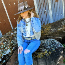 Load image into Gallery viewer, Aqua Terra Small Hoop Earring