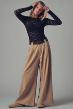 Load image into Gallery viewer, Romantic Floral Stretch Lace Top