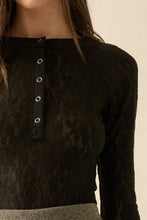 Load image into Gallery viewer, Fiona Floral Lace Raglan-Sleeve Henley Top