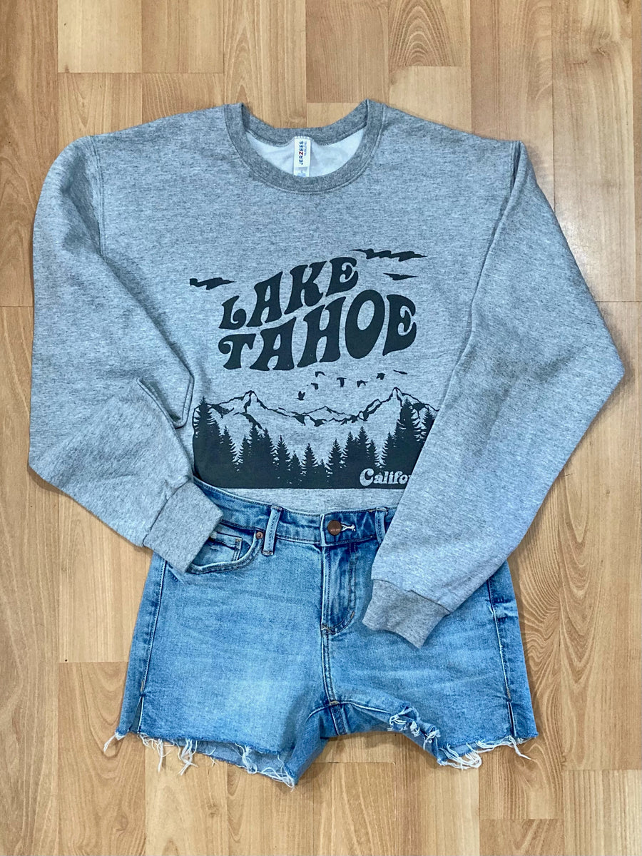 Vintage UNIQLO California Memories Lake Tahoe Thin Sweatshirt