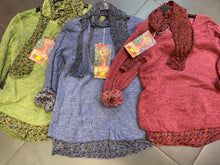 Load image into Gallery viewer, Chardon Sweater with Scarf