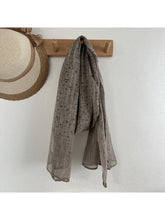 Load image into Gallery viewer, Scarvii - Soft Floral Pattern Scarf