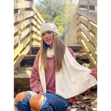 Load image into Gallery viewer, Solid Ribbed Knit CC Scarf with Rubber Patch SF7007