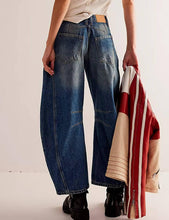Load image into Gallery viewer, Ladies Mid Rise Wide Leg Barrel Jeans SKP522