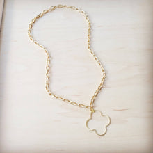 Load image into Gallery viewer, Matte Gold Quatrefoil Pendant Necklace