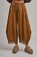 Load image into Gallery viewer, Flowy Balloon Lace Pants