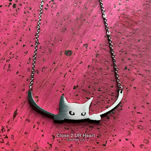 Load image into Gallery viewer, Peeking Cat Stainless Steel Necklace