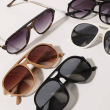 Load image into Gallery viewer, Round Shape Tined Thin Leg Fashion Sunglasses