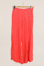 Load image into Gallery viewer, Italian Linen Pants Button Detail