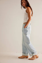 Load image into Gallery viewer, Daisy Dark Wash Street Jeans