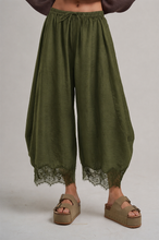 Load image into Gallery viewer, Flowy Balloon Lace Pants