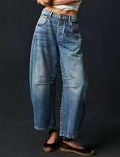 Load image into Gallery viewer, Ladies Mid Rise Wide Leg Barrel Jeans SKP522