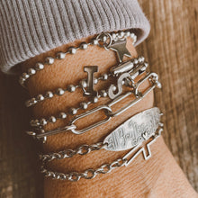 Load image into Gallery viewer, Paper Clip Chain Bracelet