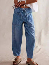 Load image into Gallery viewer, Black Barrel Jogger Jeans