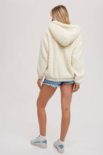 Load image into Gallery viewer, SHERPA HOODIE PULLOVER