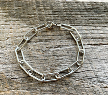 Load image into Gallery viewer, Paper Clip Chain Bracelet