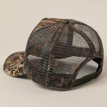 Load image into Gallery viewer, Cowboy and Horse Embroidery Patch Mesh Cap