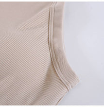 Load image into Gallery viewer, Basic Halter Top with built-in bra tank top