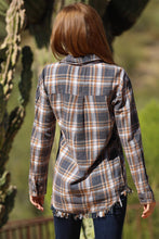 Load image into Gallery viewer, PLAID FRAYED HEM FLANNEL SHIRT
