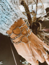 Load image into Gallery viewer, Open Heart Bracelet