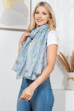 Load image into Gallery viewer, BEE WITH FLORAL PRINT SCARF