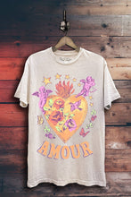 Load image into Gallery viewer, Amour Mineral Graphic Tee