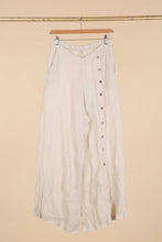 Load image into Gallery viewer, Italian Linen Pants Button Detail