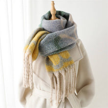 Load image into Gallery viewer, Vera Vintage-Inspired Cozy Floral Wrap Scarf