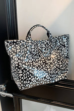 Load image into Gallery viewer, Leopard Water Proof Tote Bag