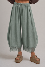 Load image into Gallery viewer, Flowy Balloon Lace Pants