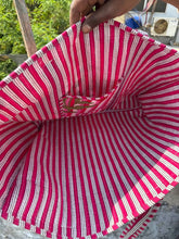 Load image into Gallery viewer, Quilted Cotton Floral Print Tote Bag