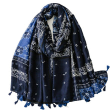 Load image into Gallery viewer, Scarvii - Paisley Pattern Fringed Scarf