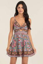 Load image into Gallery viewer, TWIST FRONT CUT OUT SUNDRESS