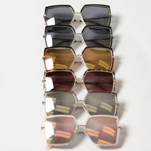 Load image into Gallery viewer, Women&#39;s Oversized Square Mirrored Sunglasses