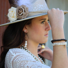 Load image into Gallery viewer, Genuine Freshwater Pearl Beaded Stretch Bracelet