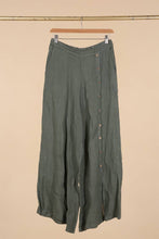 Load image into Gallery viewer, Italian Linen Pants Button Detail