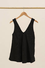 Load image into Gallery viewer, V-neck Tank Top 100% linen