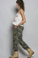 Load image into Gallery viewer, Olive Camo Jogger Pant