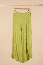 Load image into Gallery viewer, Italian Linen Pants Button Detail