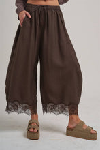 Load image into Gallery viewer, Flowy Balloon Lace Pants