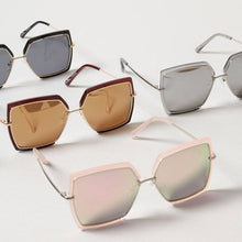Load image into Gallery viewer, Women&#39;s Oversized Square Mirrored Sunglasses