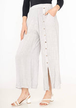 Load image into Gallery viewer, Italian Linen Pants Button Detail
