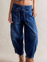 Load image into Gallery viewer, Black Barrel Jogger Jeans