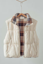 Load image into Gallery viewer, Reversible Cropped Puffer Vest