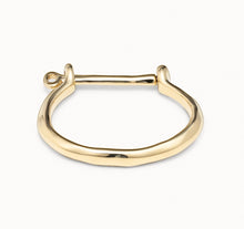 Load image into Gallery viewer, Estas Grillado Shackle Bracelet Gold